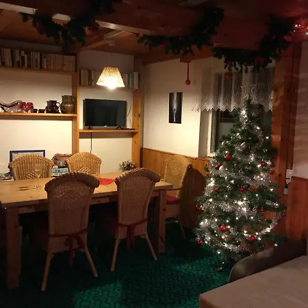 Chata U Koupaliště Chřibská
